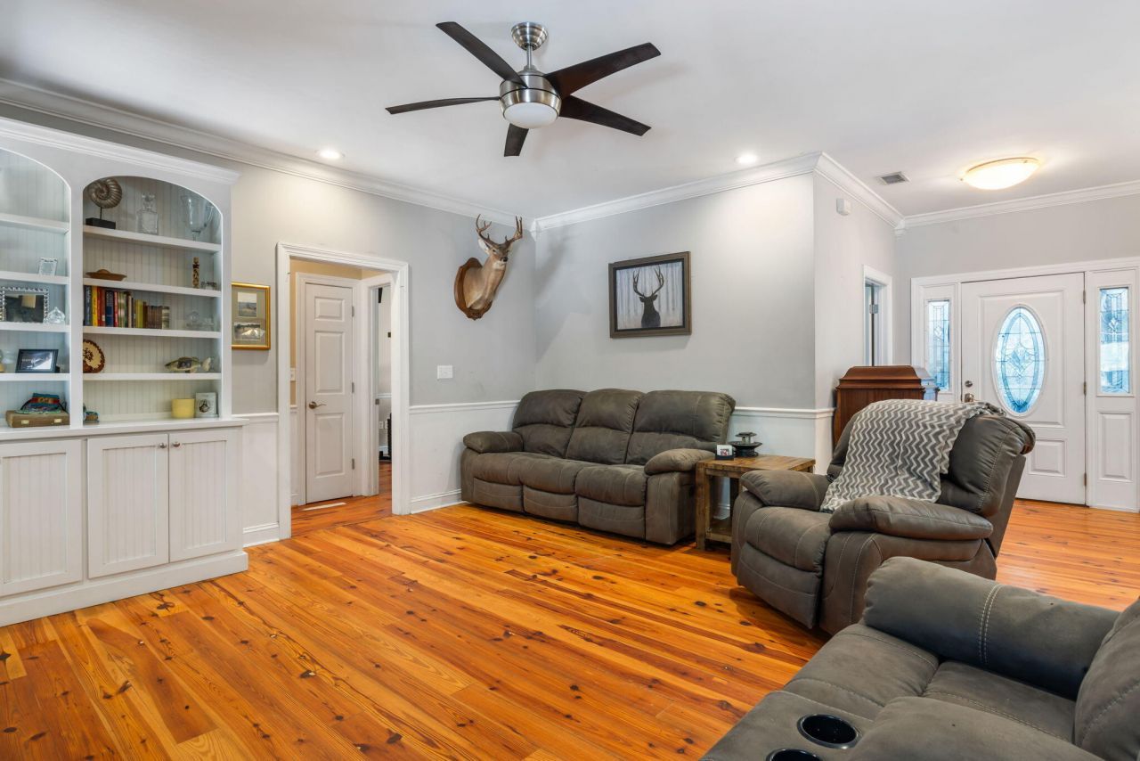 5568 Jenks Montgomery Road Photo 8