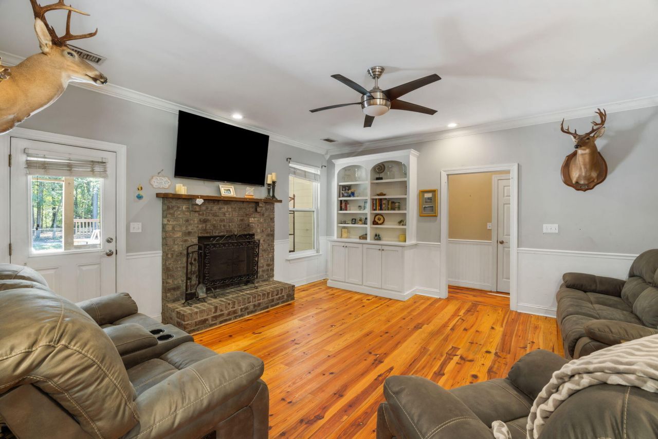 5568 Jenks Montgomery Road Photo 9