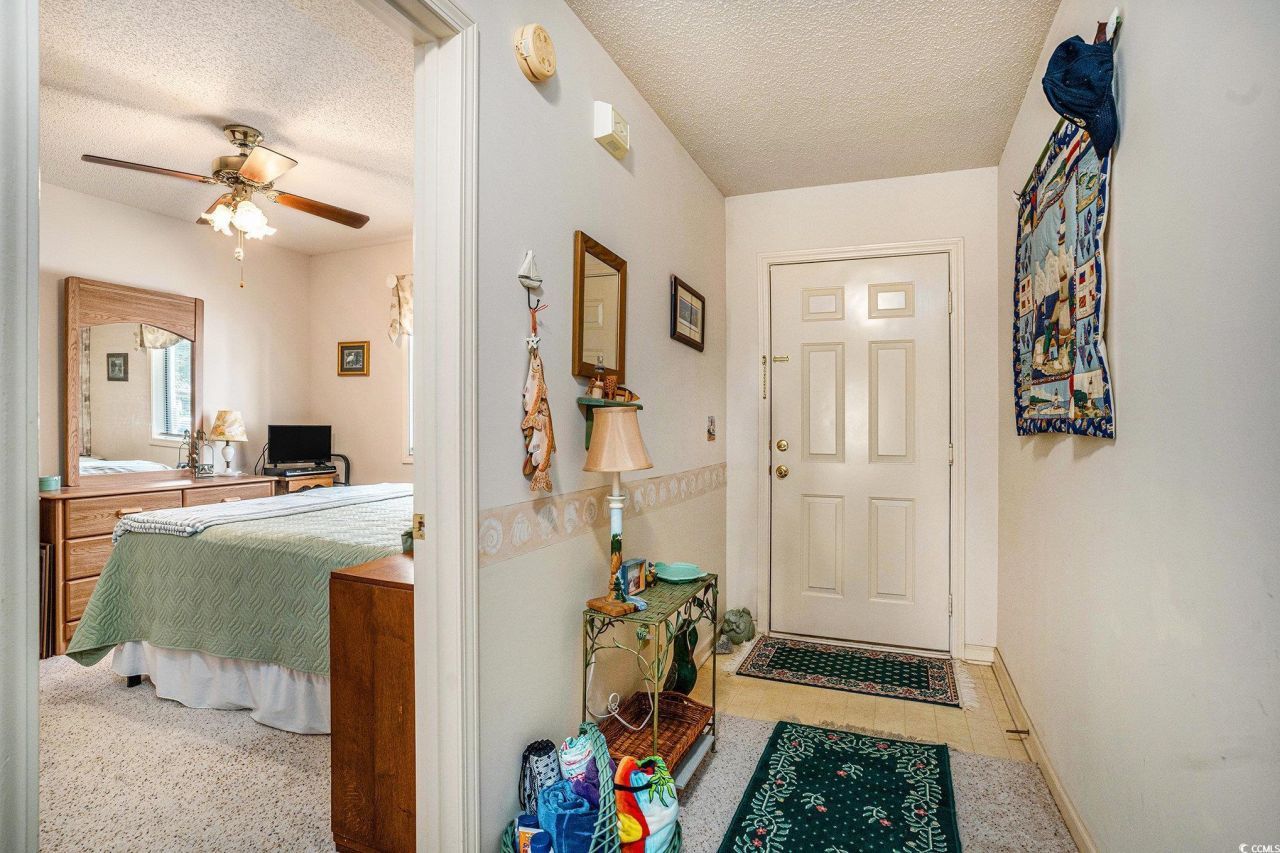 1240 White Tree Ln. Photo 4