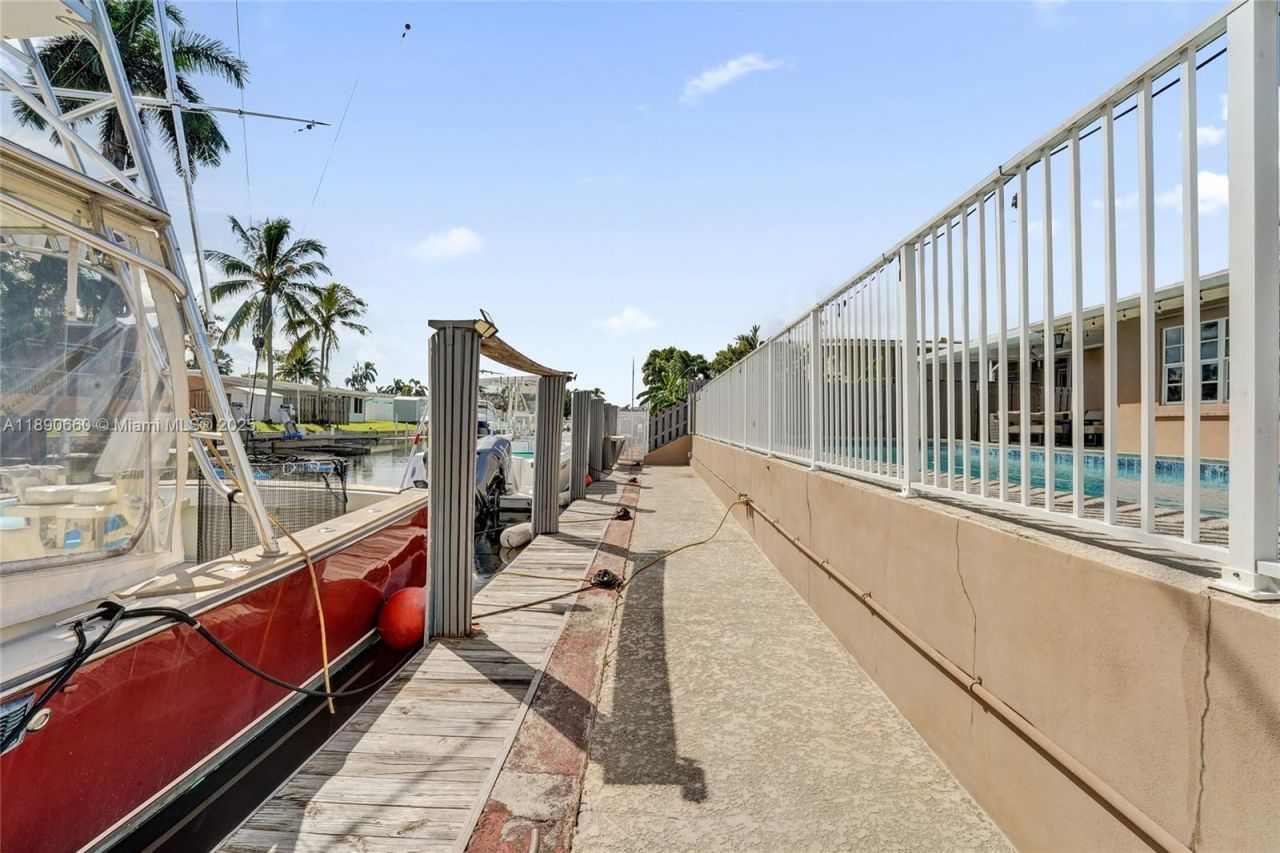 2624 Nassau Ln, Fort Lauderdale, FL 33312 Photo