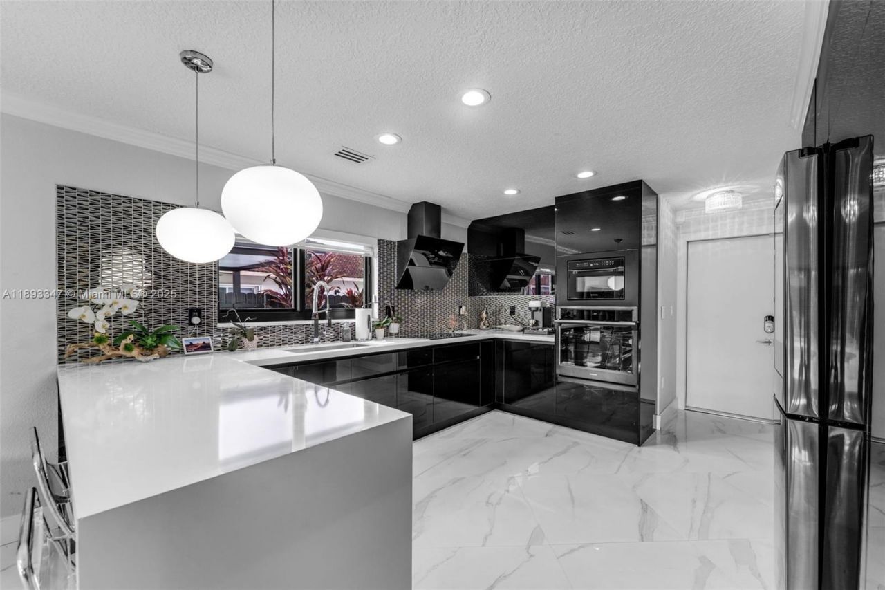 3121 SW 151st Ct, Miami, FL 33185 Photo