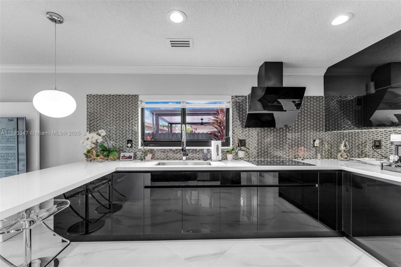 3121 SW 151st Ct, Miami, FL 33185 Photo