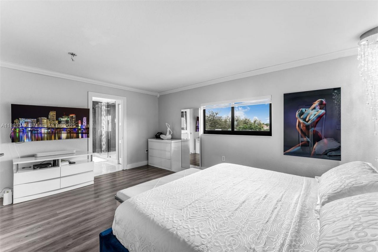 3121 SW 151st Ct, Miami, FL 33185 Photo