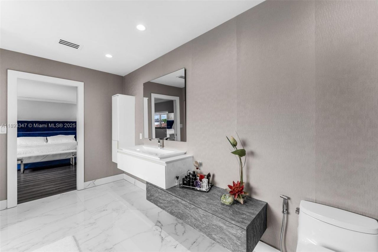 3121 SW 151st Ct, Miami, FL 33185 Photo