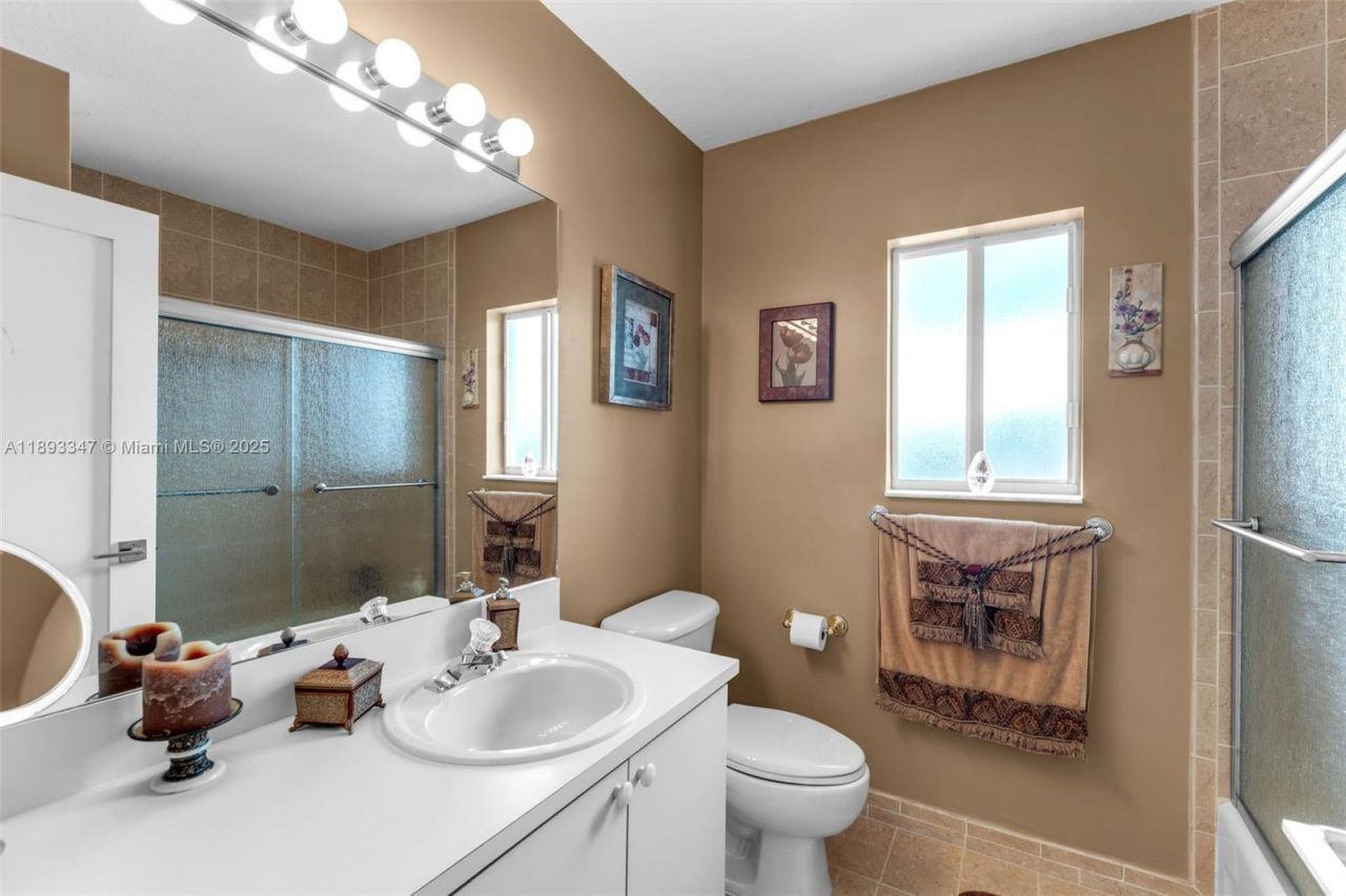 3121 SW 151st Ct, Miami, FL 33185 Photo