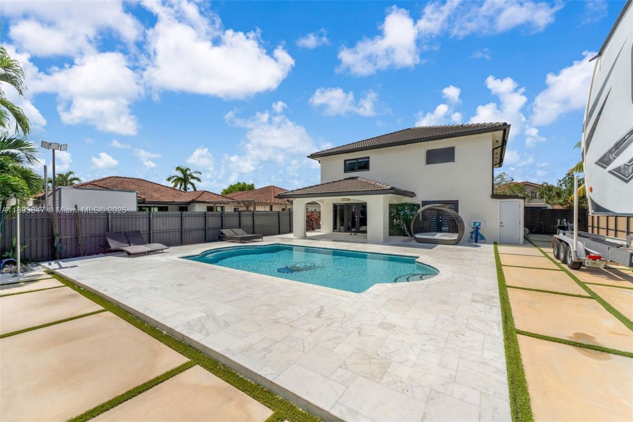 3121 SW 151st Ct, Miami, FL 33185 Photo