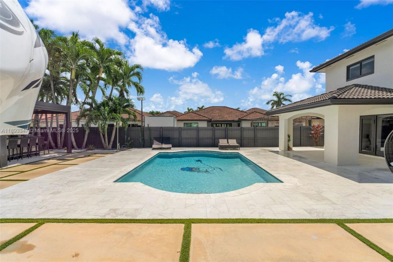 3121 SW 151st Ct, Miami, FL 33185 Photo