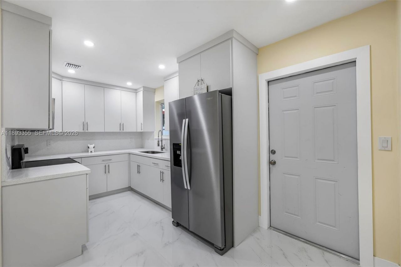 18931 NW 44th Ave, Miami Gardens, FL 33055 Photo