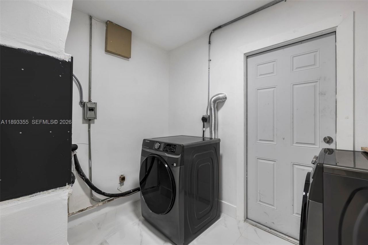 18931 NW 44th Ave, Miami Gardens, FL 33055 Photo