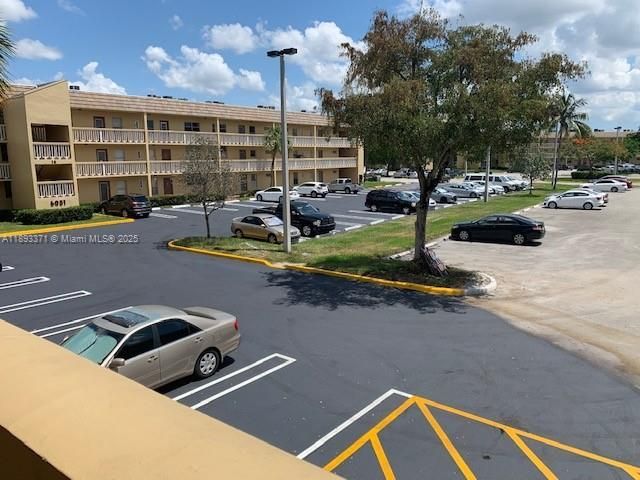 6021 NW 61st Ave, Unit 208, Tamarac, FL 33319 Photo