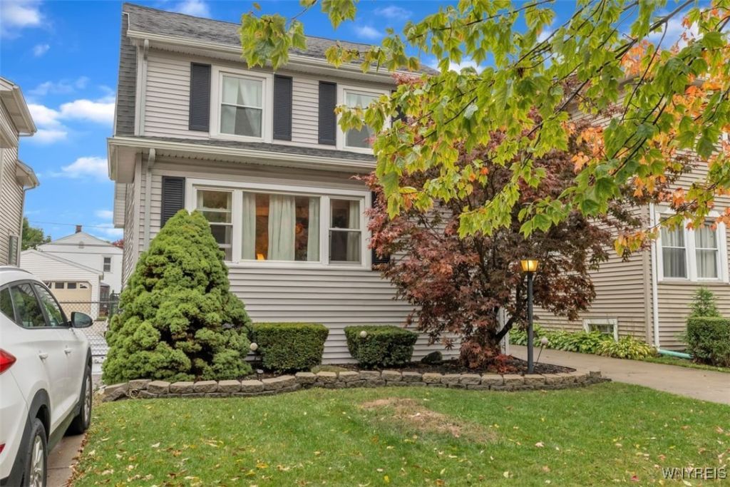 279 Hamilton Boulevard, Buffalo, NY 14217 Main Photo