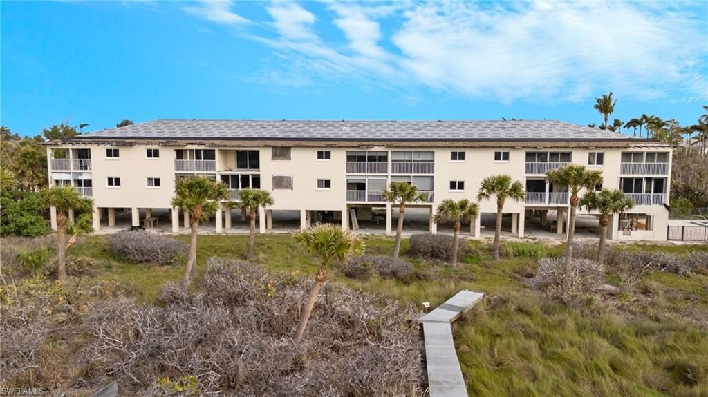 527 E Gulf Dr, Unit 204, Sanibel, FL 33957 Photo