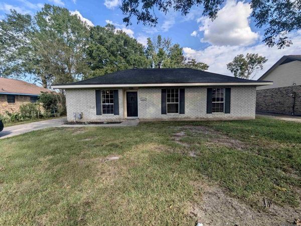 6744 Dalark Dr, Baton Rouge, LA 70812
