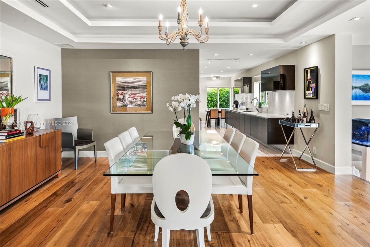 1370 NE 103rd St, Miami Shores, FL 33138 Photo