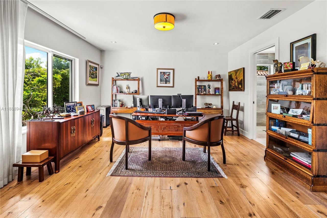 1370 NE 103rd St, Miami Shores, FL 33138 Photo