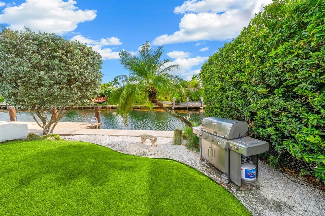 1370 NE 103rd St, Miami Shores, FL 33138 Photo