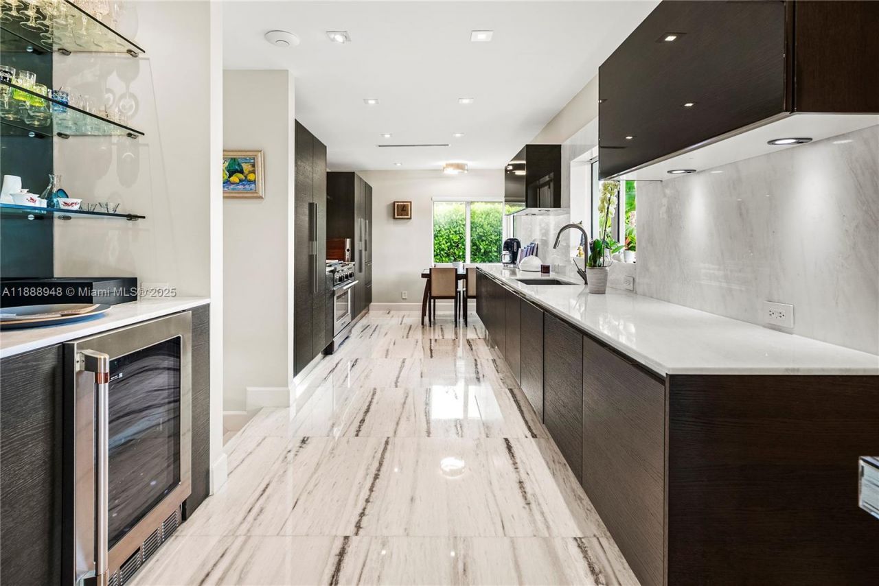 1370 NE 103rd St, Miami Shores, FL 33138 Photo