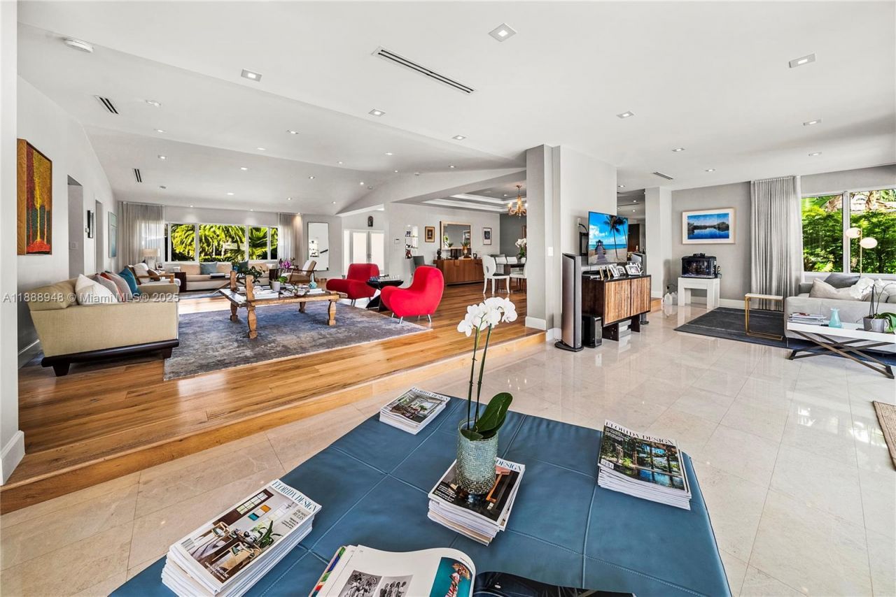 1370 NE 103rd St, Miami Shores, FL 33138 Photo