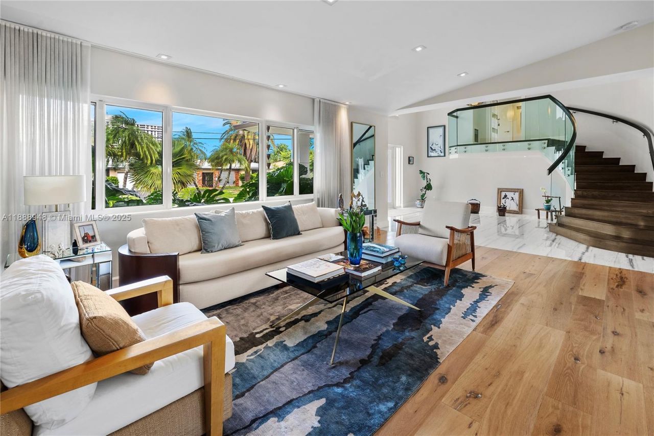 1370 NE 103rd St, Miami Shores, FL 33138 Photo