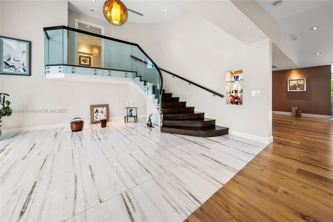 1370 NE 103rd St, Miami Shores, FL 33138 Photo