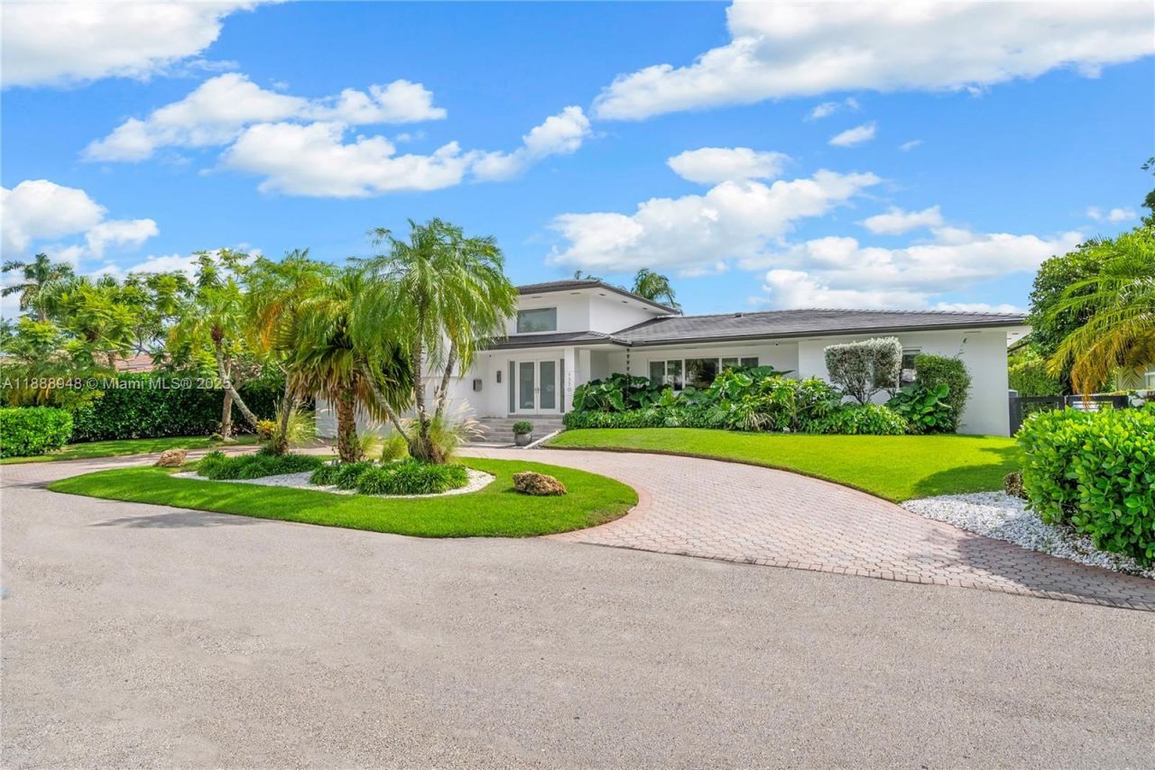 1370 NE 103rd St, Miami Shores, FL 33138 Photo