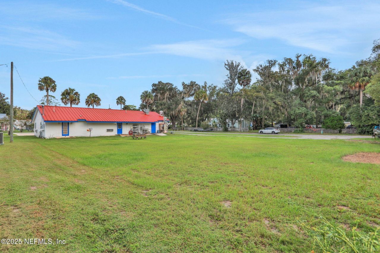 413 Elm Street, Welaka, FL 32193 Photo