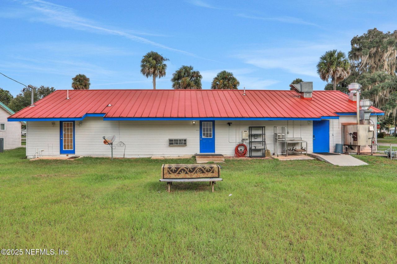 413 Elm Street, Welaka, FL 32193 Photo