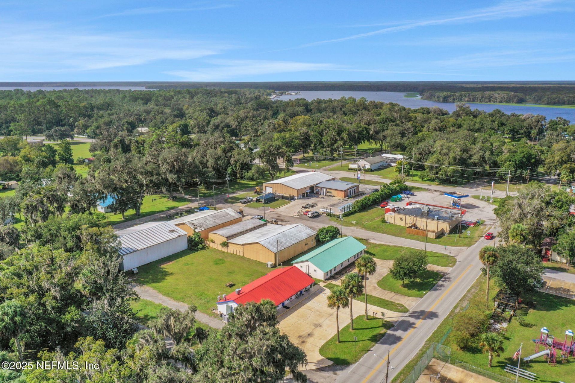 413 Elm Street, Welaka, FL 32193 Photo