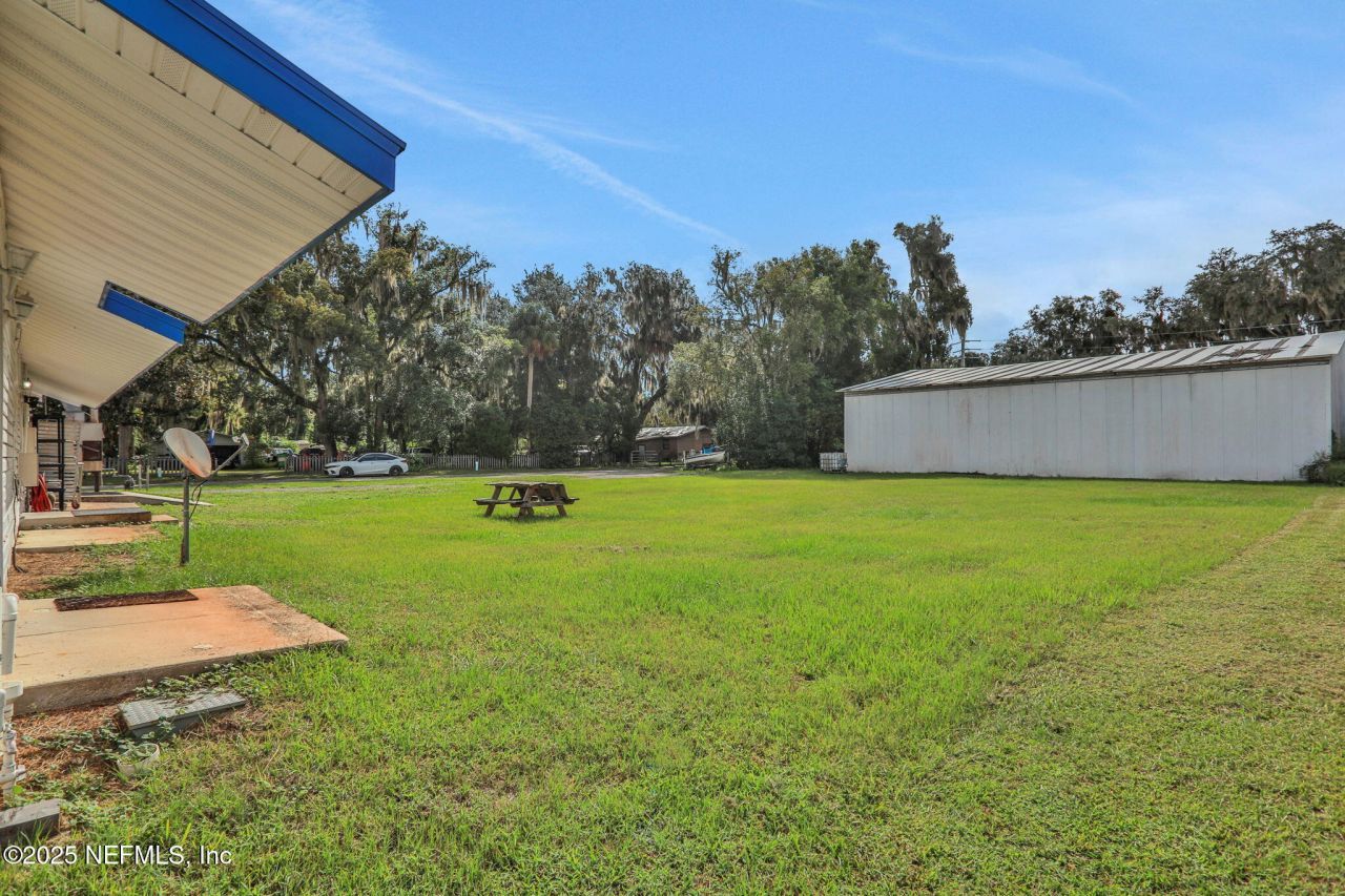 413 Elm Street, Welaka, FL 32193 Photo