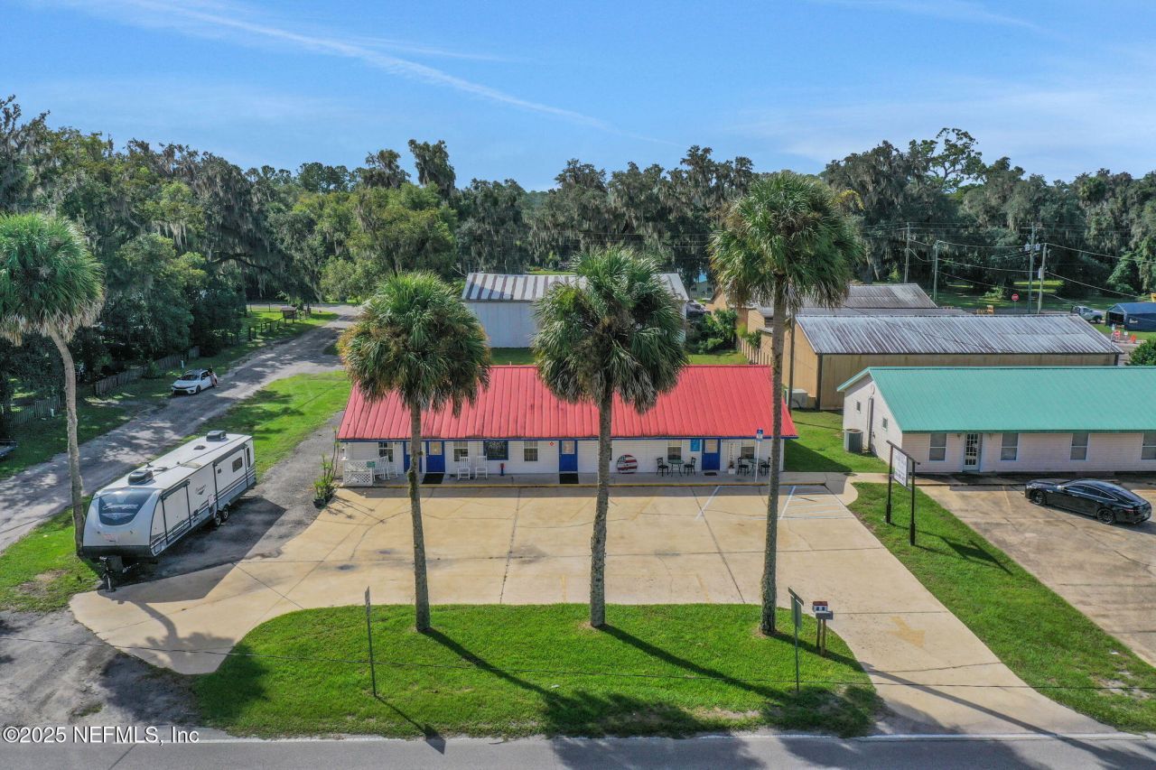 413 Elm Street, Welaka, FL 32193 Photo