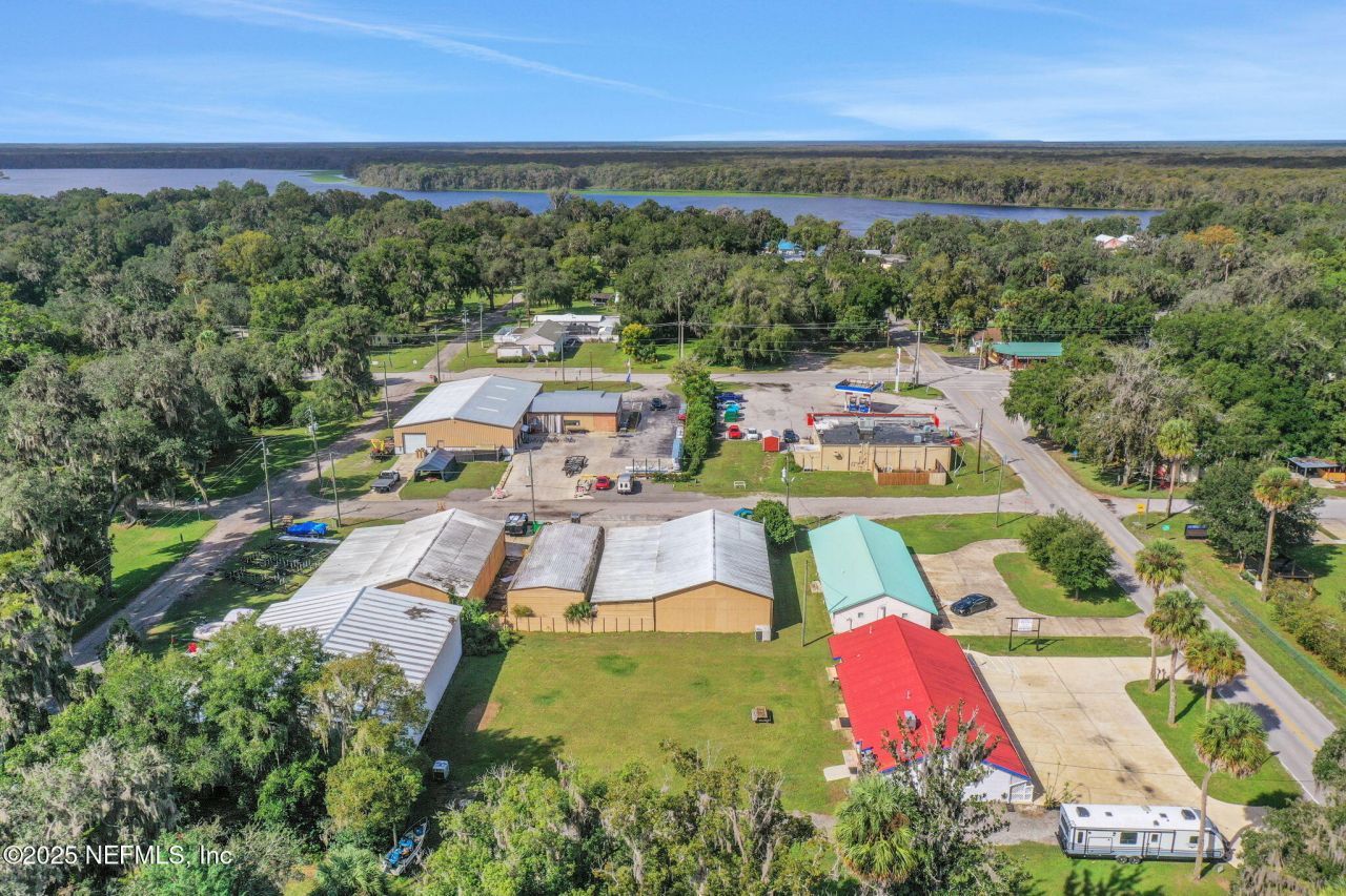 413 Elm Street, Welaka, FL 32193 Photo