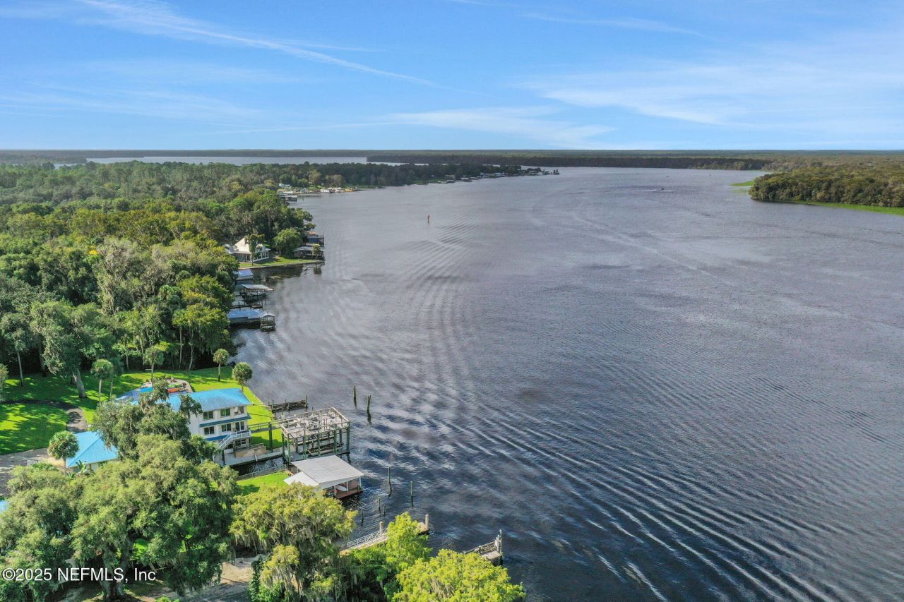 413 Elm Street, Welaka, FL 32193 Photo