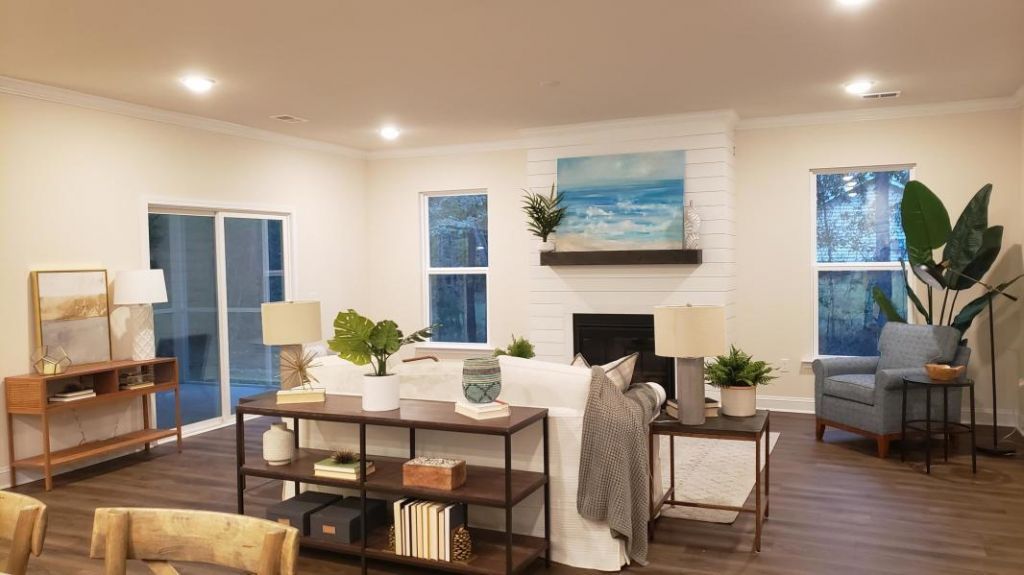 1240 Augusta Pass Drive Photo 11