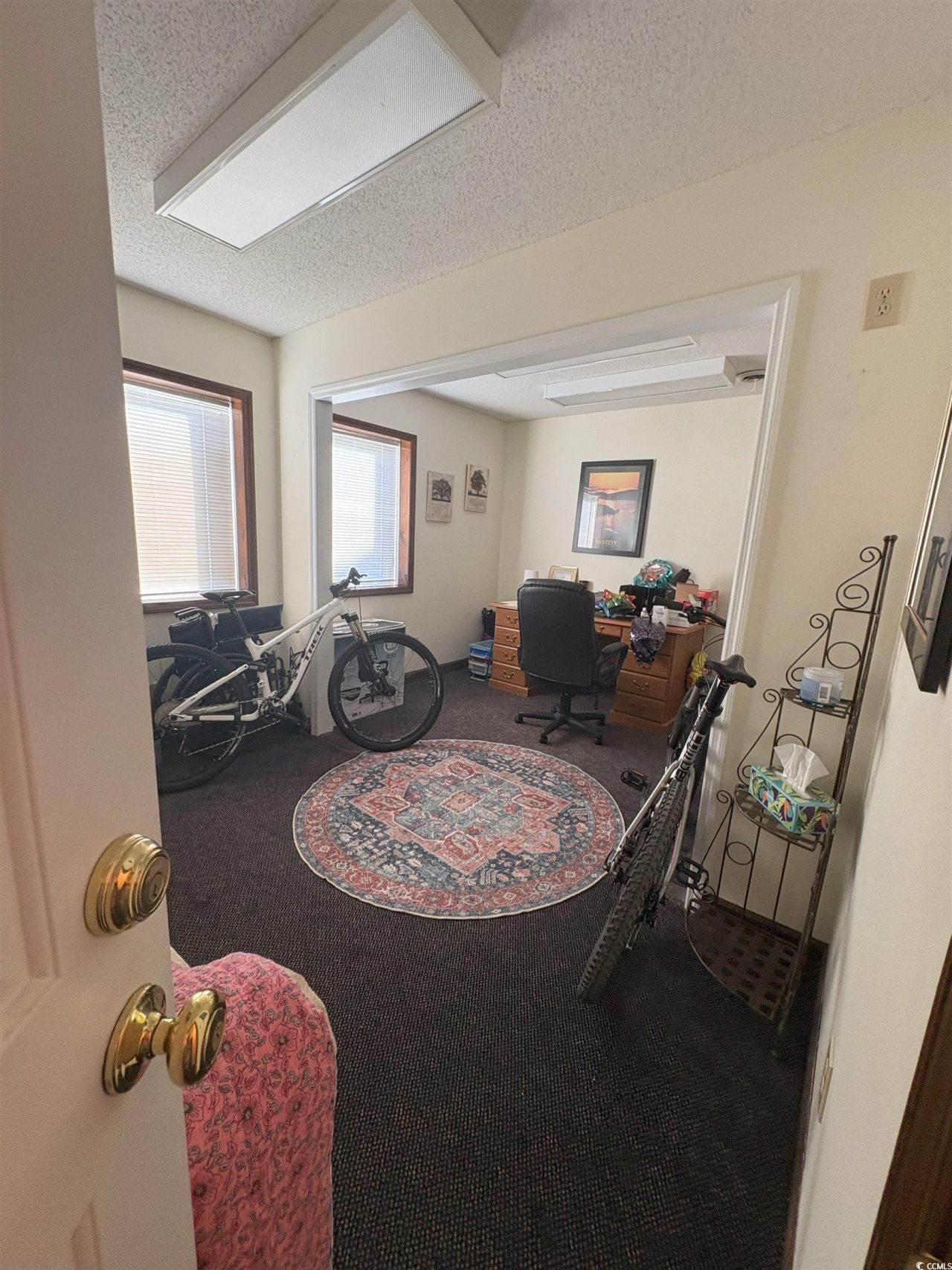 1304 Azalea Ct. Photo 4