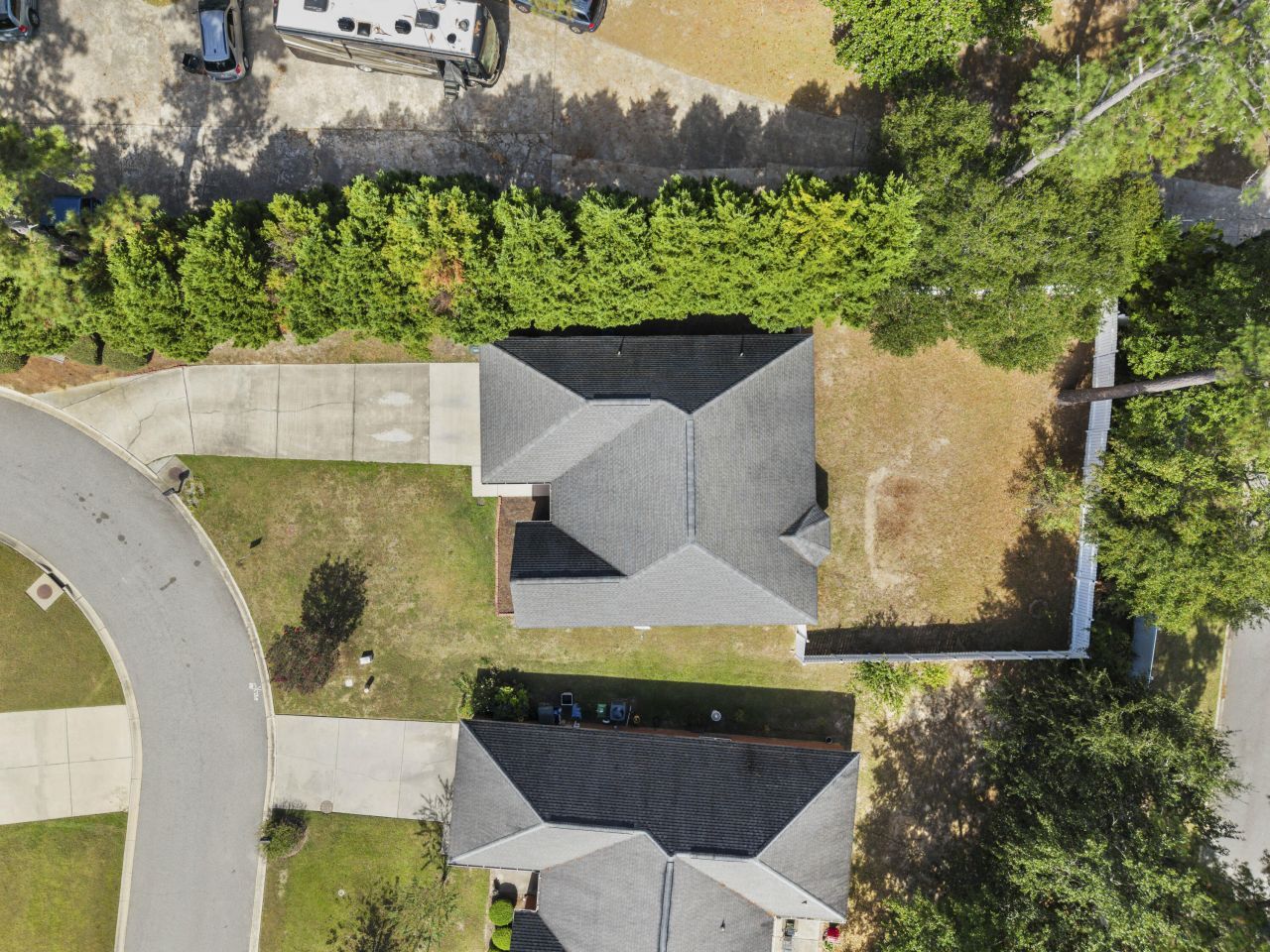 194 Orangepark Drive Photo 5