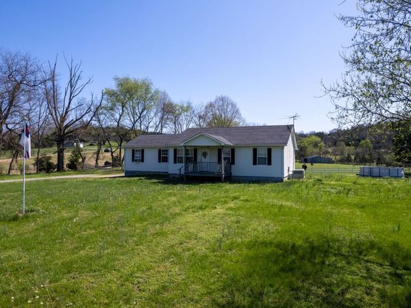 5555 New Harmony Rd, Hartsville, TN 37074