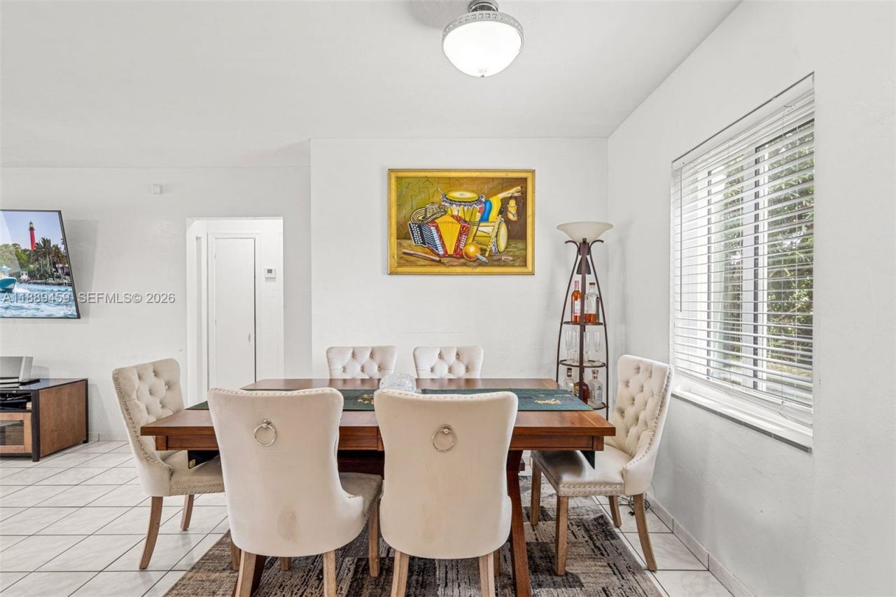 5340 SW 5th St, Miami, FL 33134 Photo