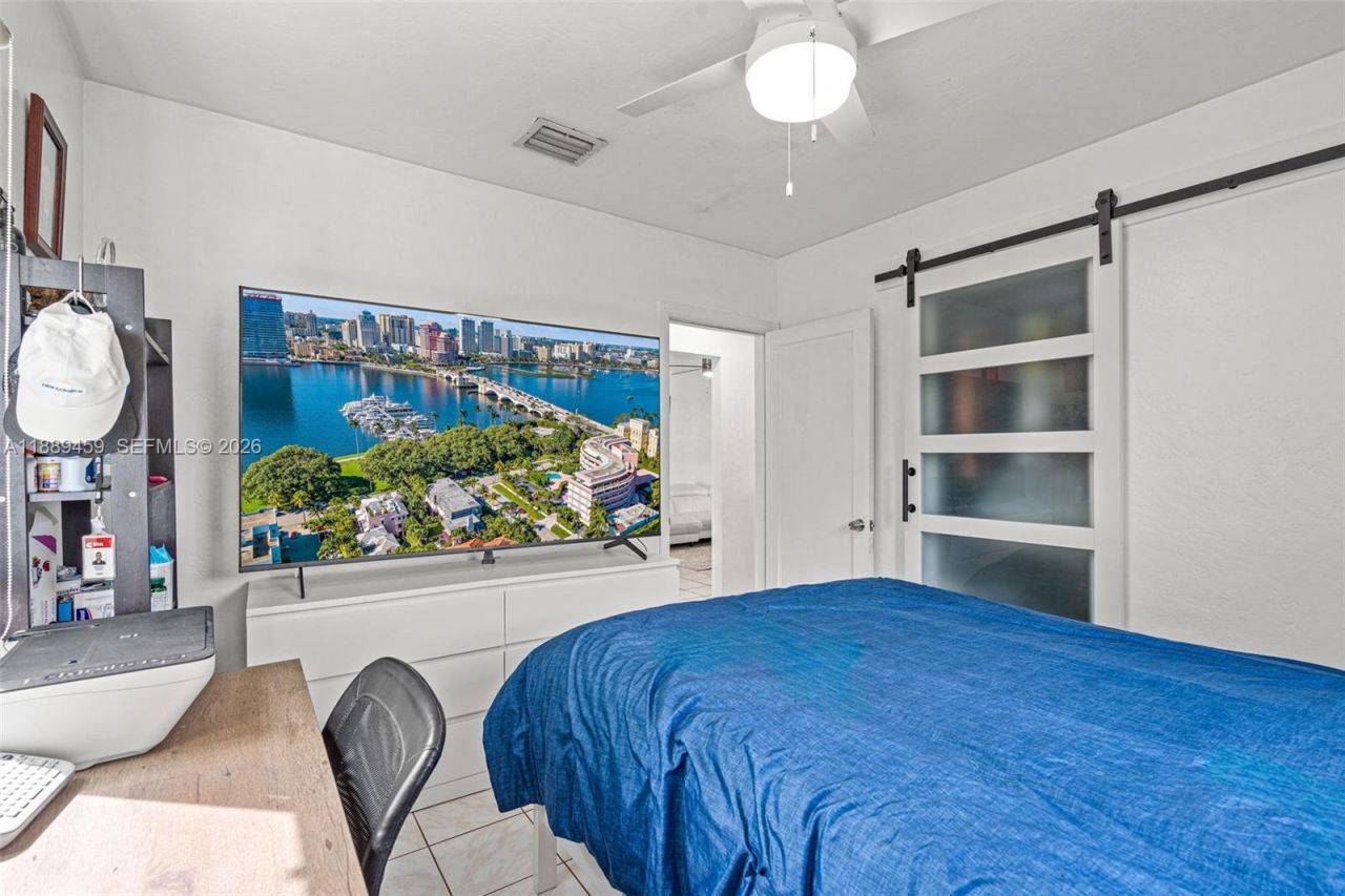 5340 SW 5th St, Miami, FL 33134 Photo