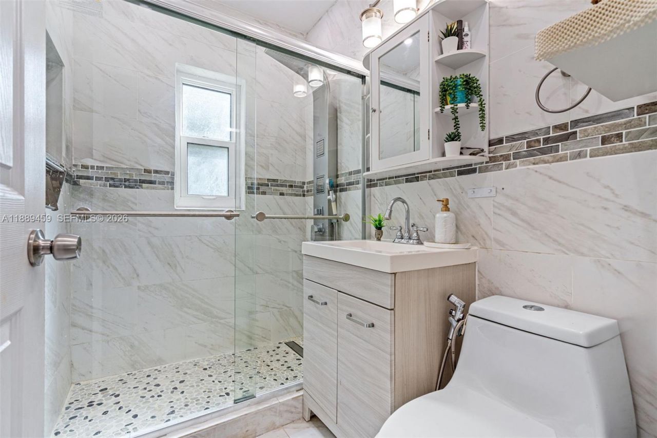 5340 SW 5th St, Miami, FL 33134 Photo