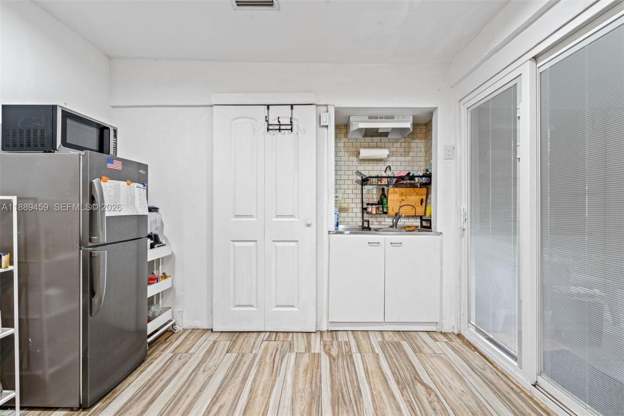 5340 SW 5th St, Miami, FL 33134 Photo