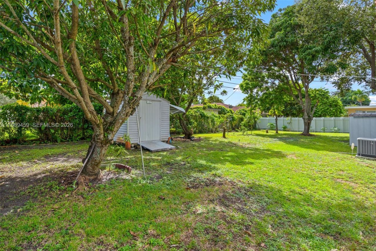 5340 SW 5th St, Miami, FL 33134 Photo