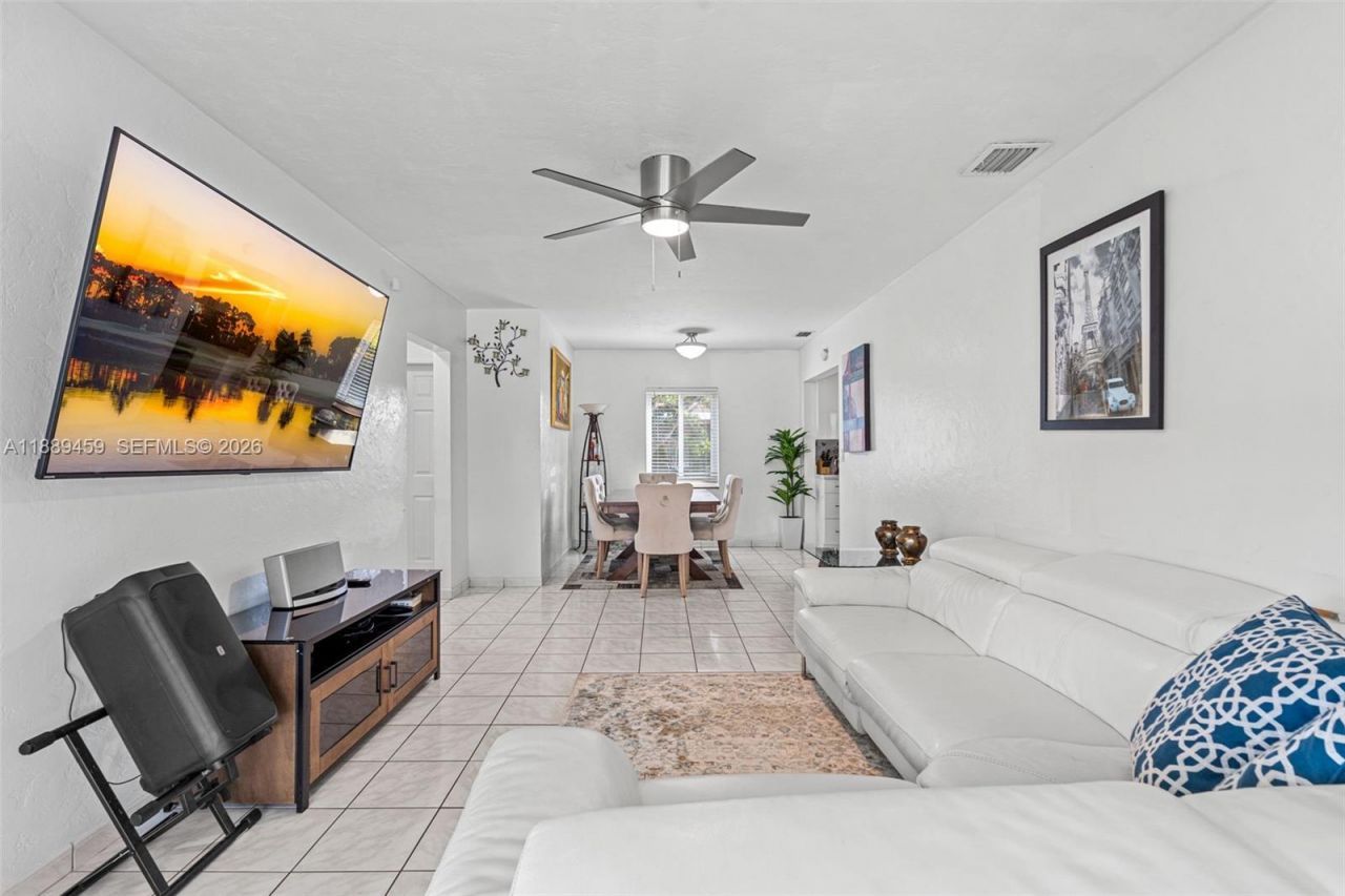 5340 SW 5th St, Miami, FL 33134 Photo