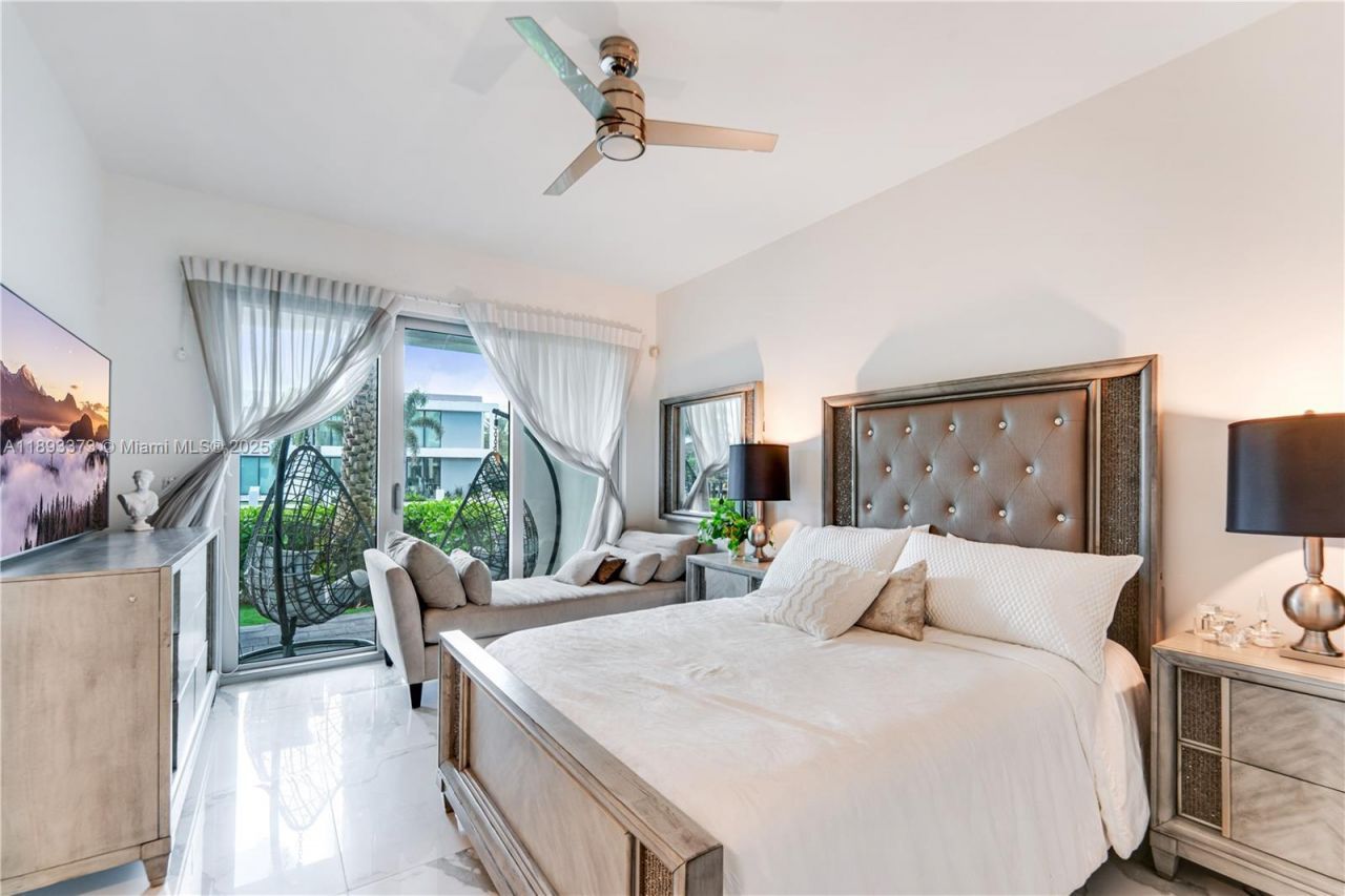 259 Shore Ct, Lauderdale by the Sea, FL 33308 Photo