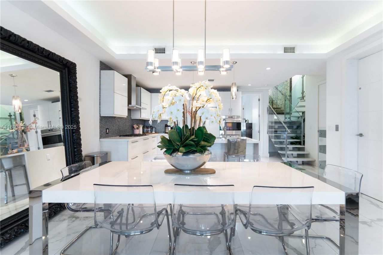 259 Shore Ct, Lauderdale by the Sea, FL 33308 Photo