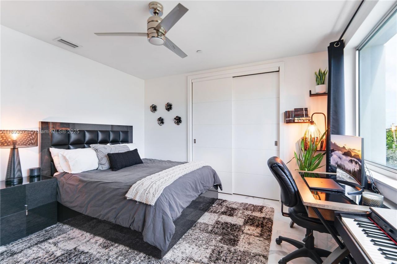 259 Shore Ct, Lauderdale by the Sea, FL 33308 Photo