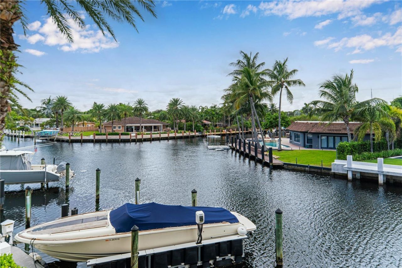 259 Shore Ct, Lauderdale by the Sea, FL 33308 Photo