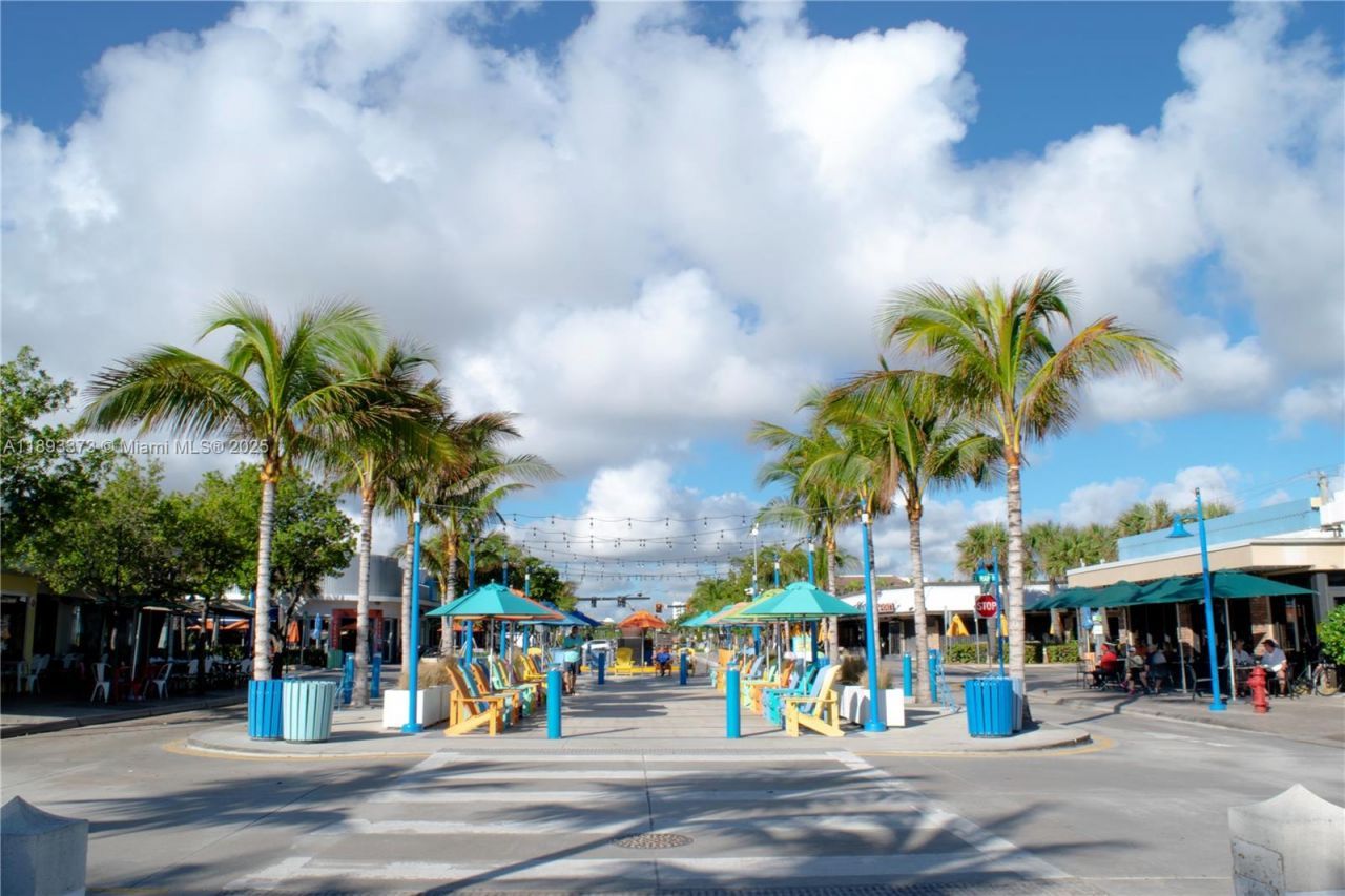 259 Shore Ct, Lauderdale by the Sea, FL 33308 Photo