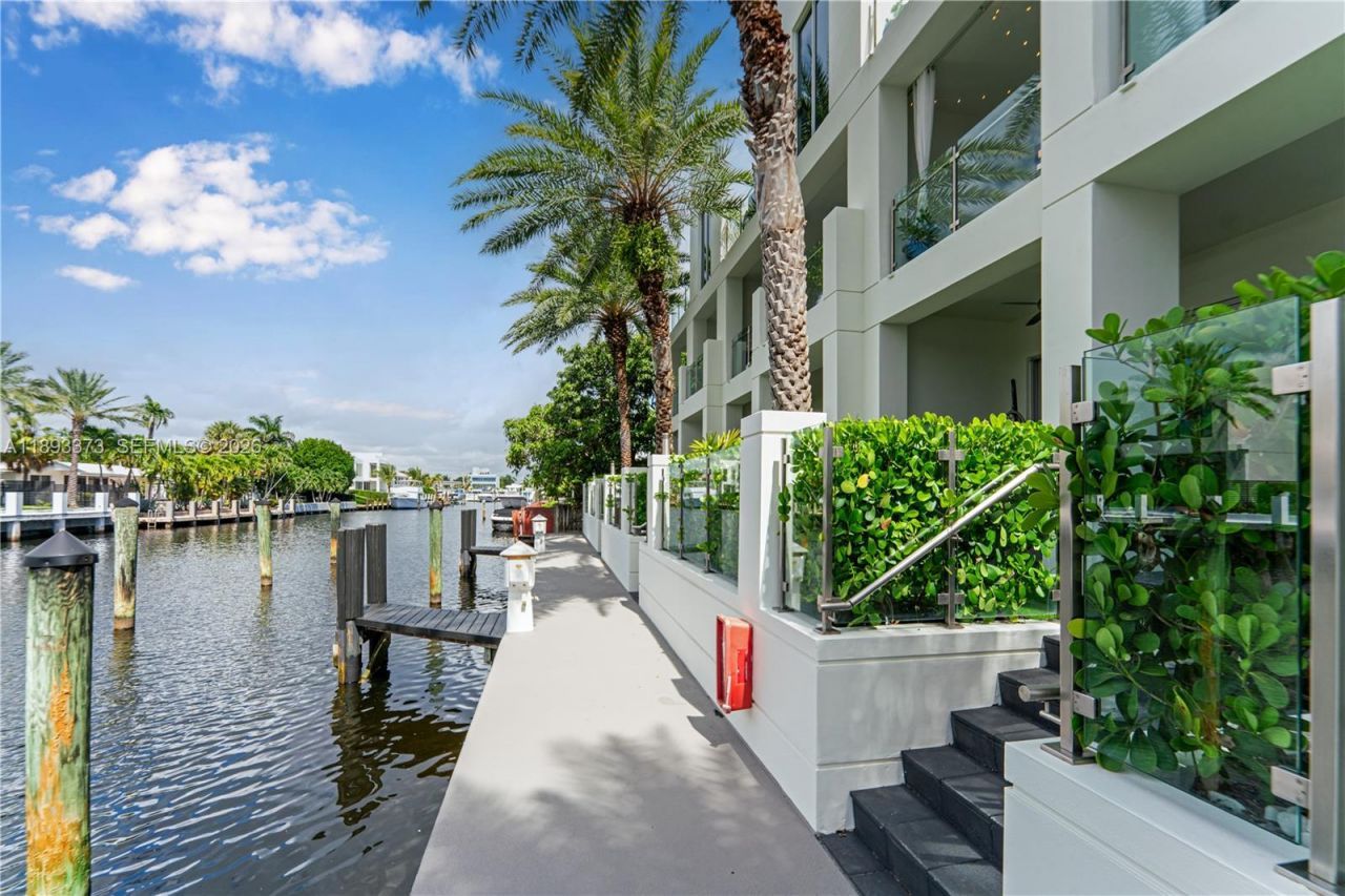 259 Shore Ct, Lauderdale by the Sea, FL 33308 Photo