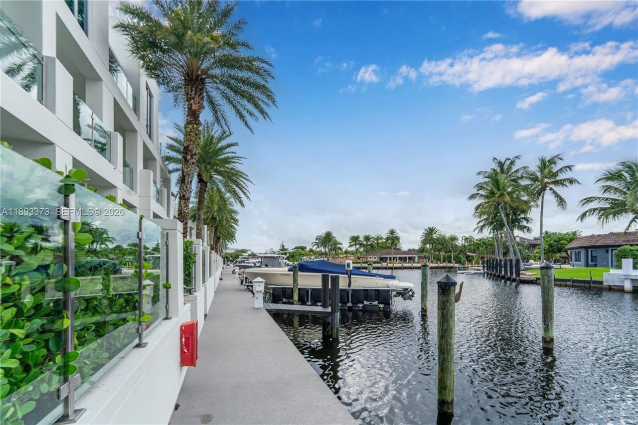 259 Shore Ct, Lauderdale by the Sea, FL 33308 Photo