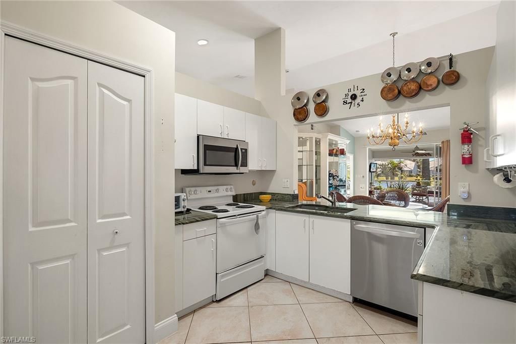 550 Captn Kate Ct, Unit 22, Naples, FL 34110 Photo